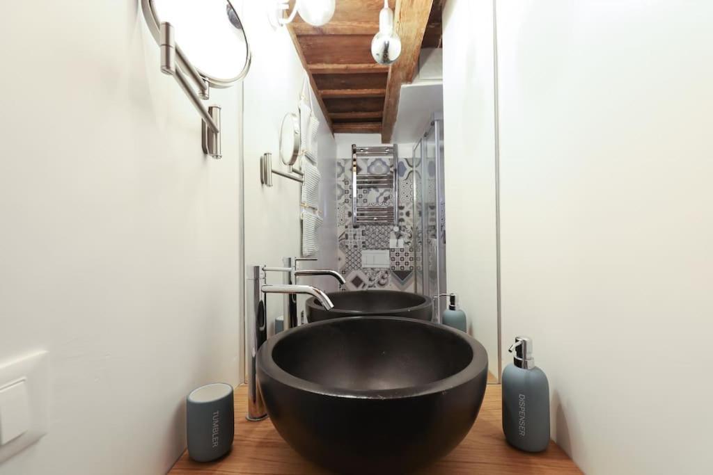 Cozy Loft Navigli, Close To Duomo And Bocconi - Italy Flat Vacation Milan Exterior photo